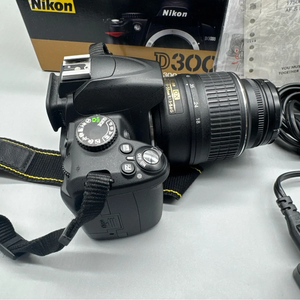 Nikon D3000 10.2MP Digital SLR Camera w/18-55mm f/3.5-5.6G Zoom Lens